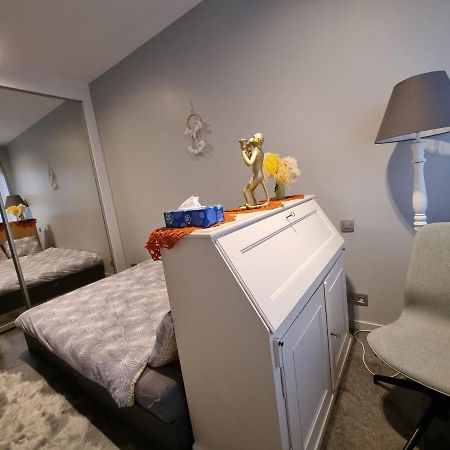 Bb Guesthouse Wezembeek-Oppem Exteriör bild