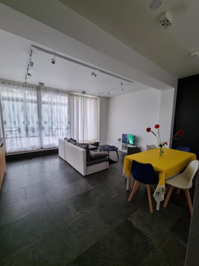 Bb Guesthouse Wezembeek-Oppem Exteriör bild