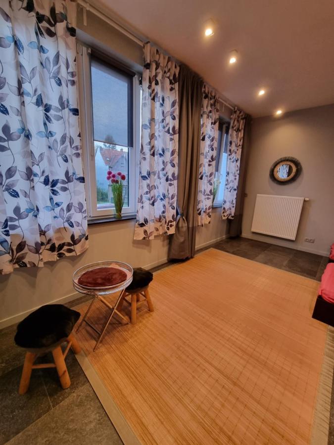Bb Guesthouse Wezembeek-Oppem Exteriör bild