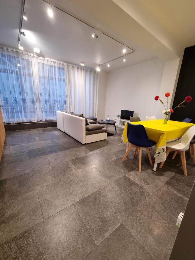 Bb Guesthouse Wezembeek-Oppem Exteriör bild